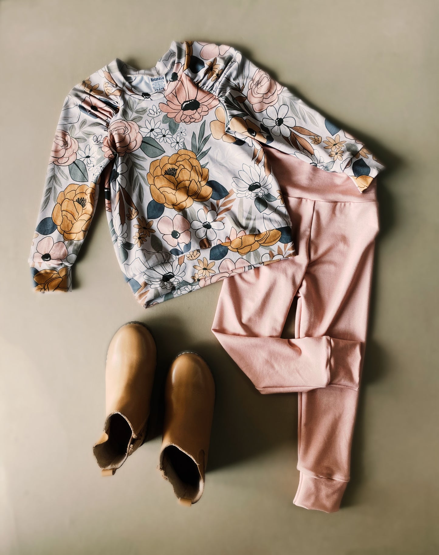 18/24m RTS Reine Top & Leggings