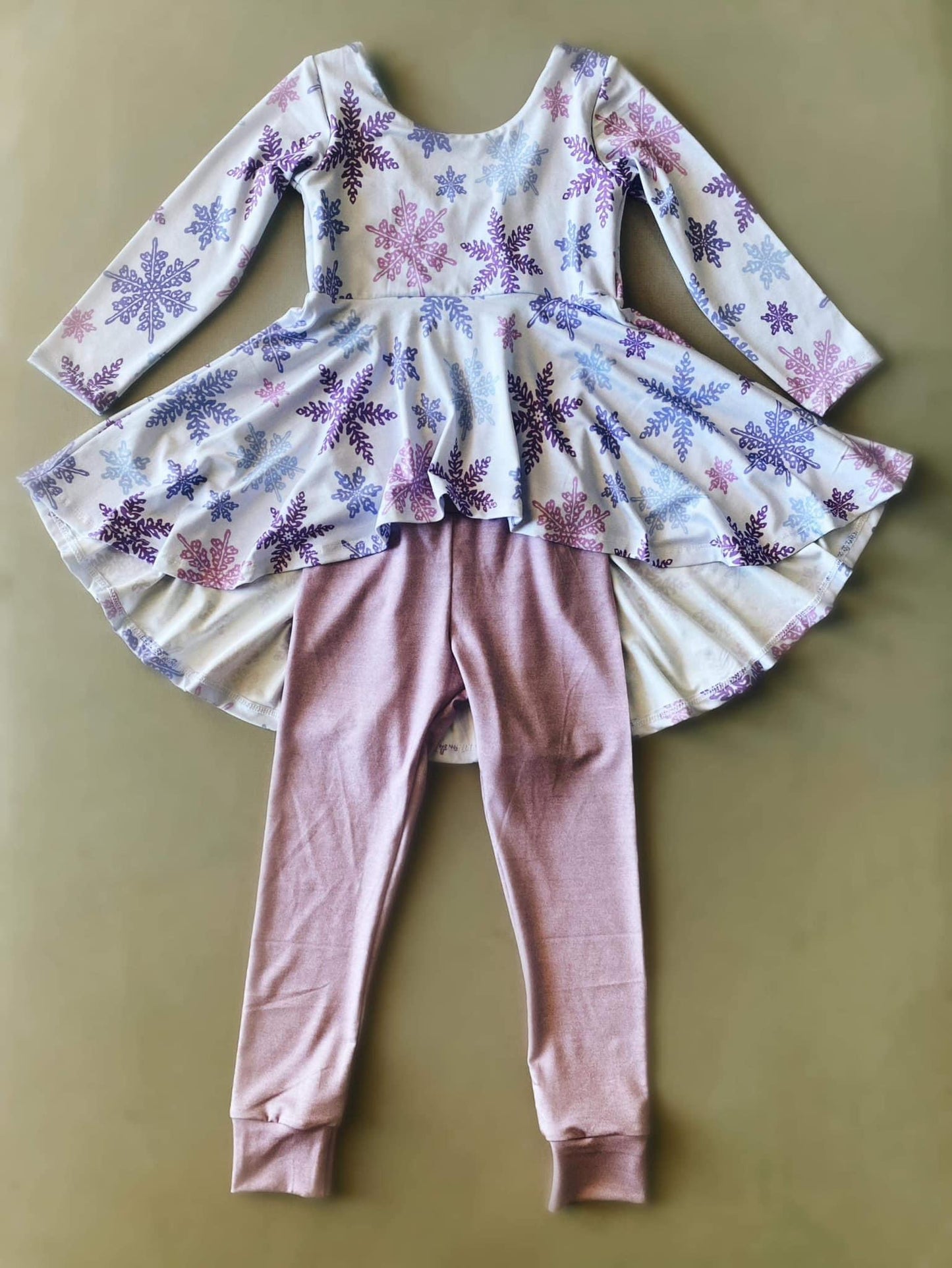 RTS 2T High Low Twirl & Leggings