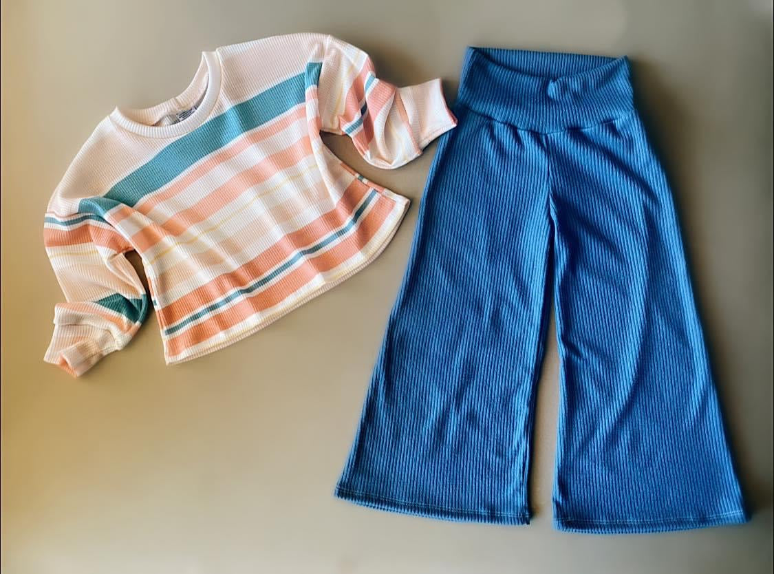 T. Gillispie - RTS 3T Vintage Tee & Daphnes