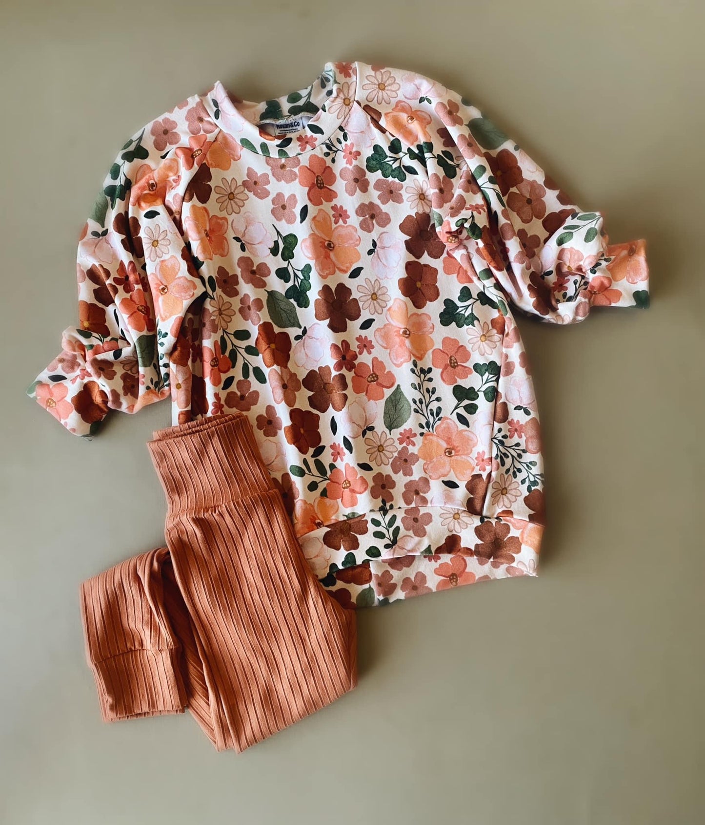 A. Tyree - RTS 3T Tunic Sweater & Leggings