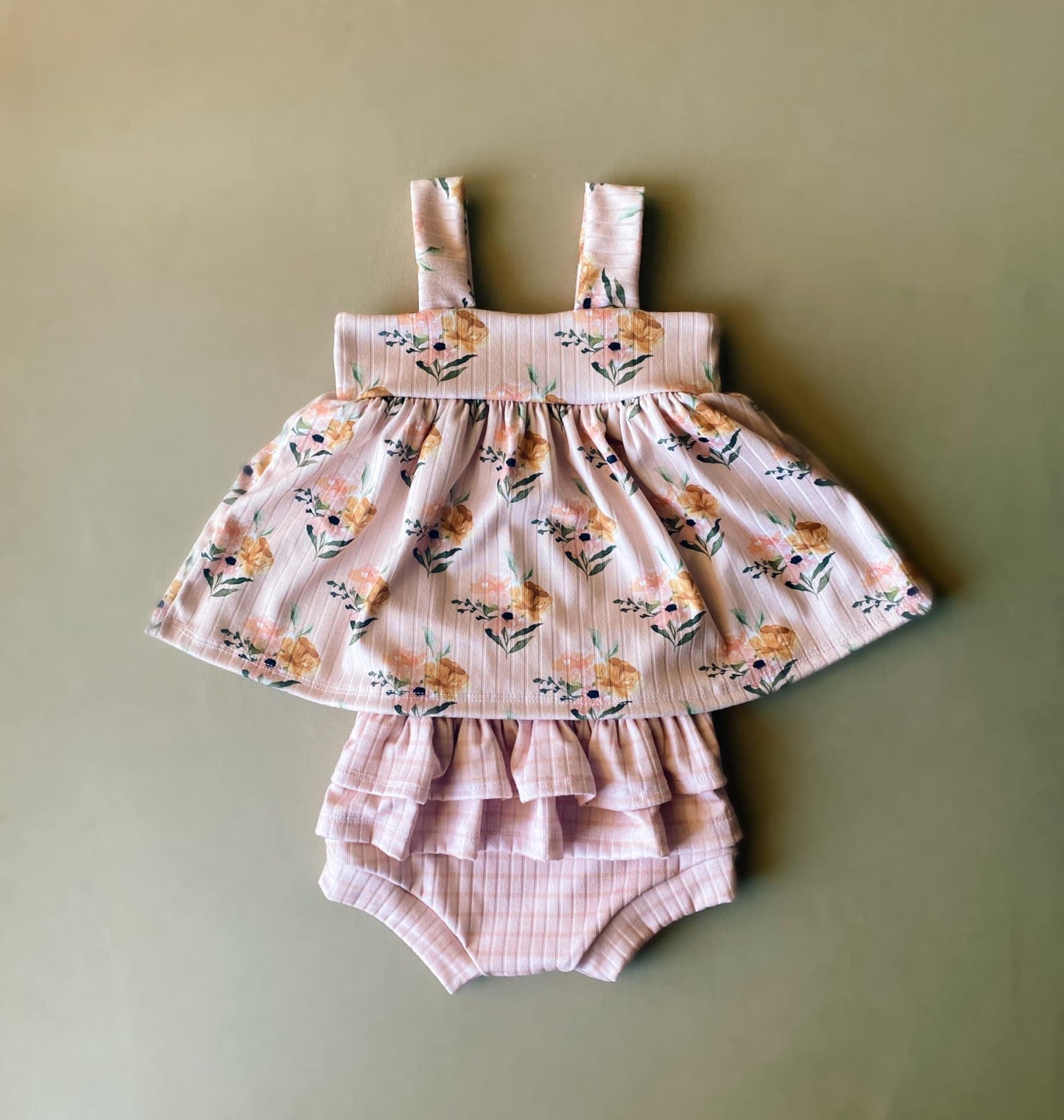 J. Twilley- RTS 12/18 Ivy Top & Ruffle Bummies