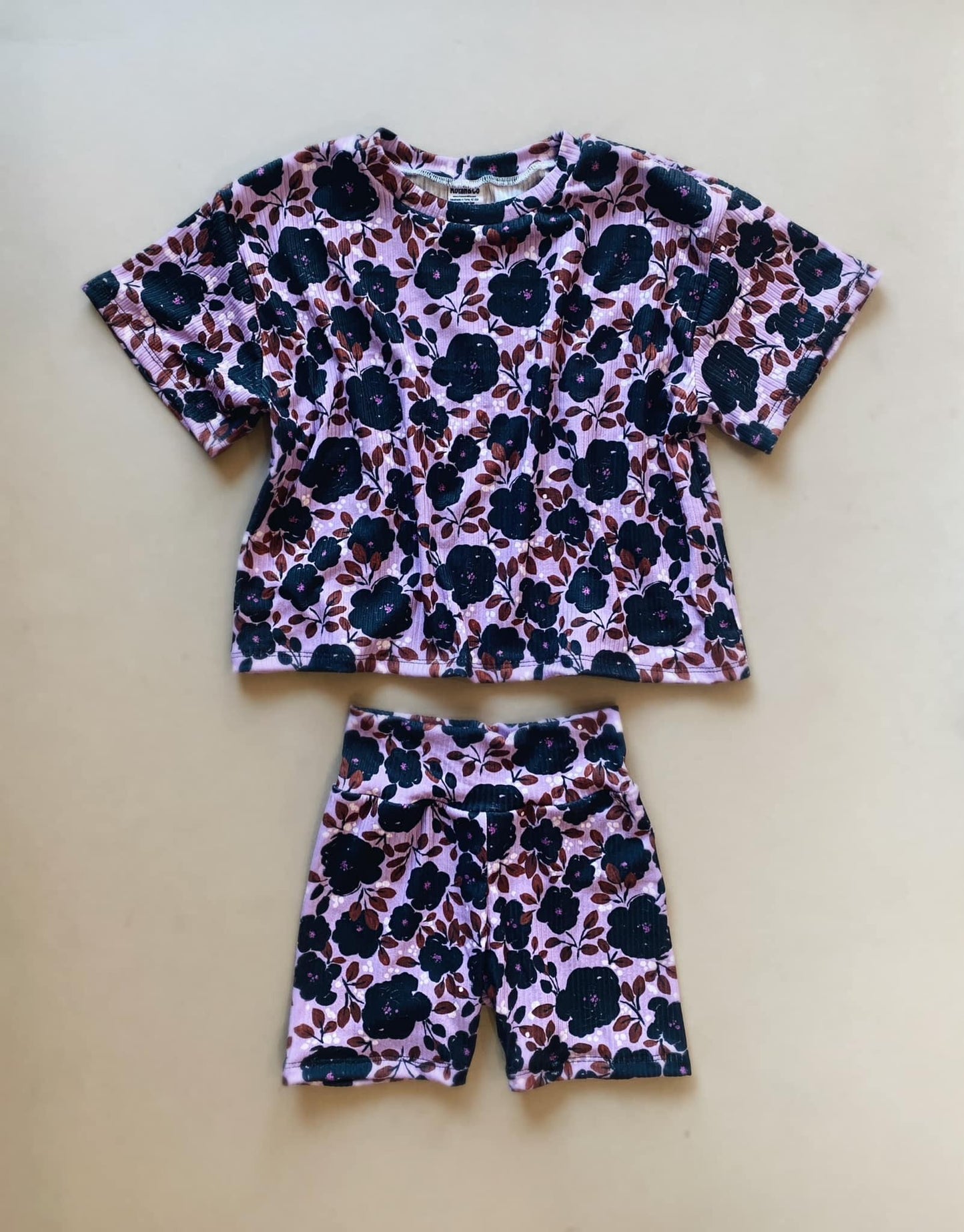 T. Gillispie - RTS 2T Oversized Tee & Bikers